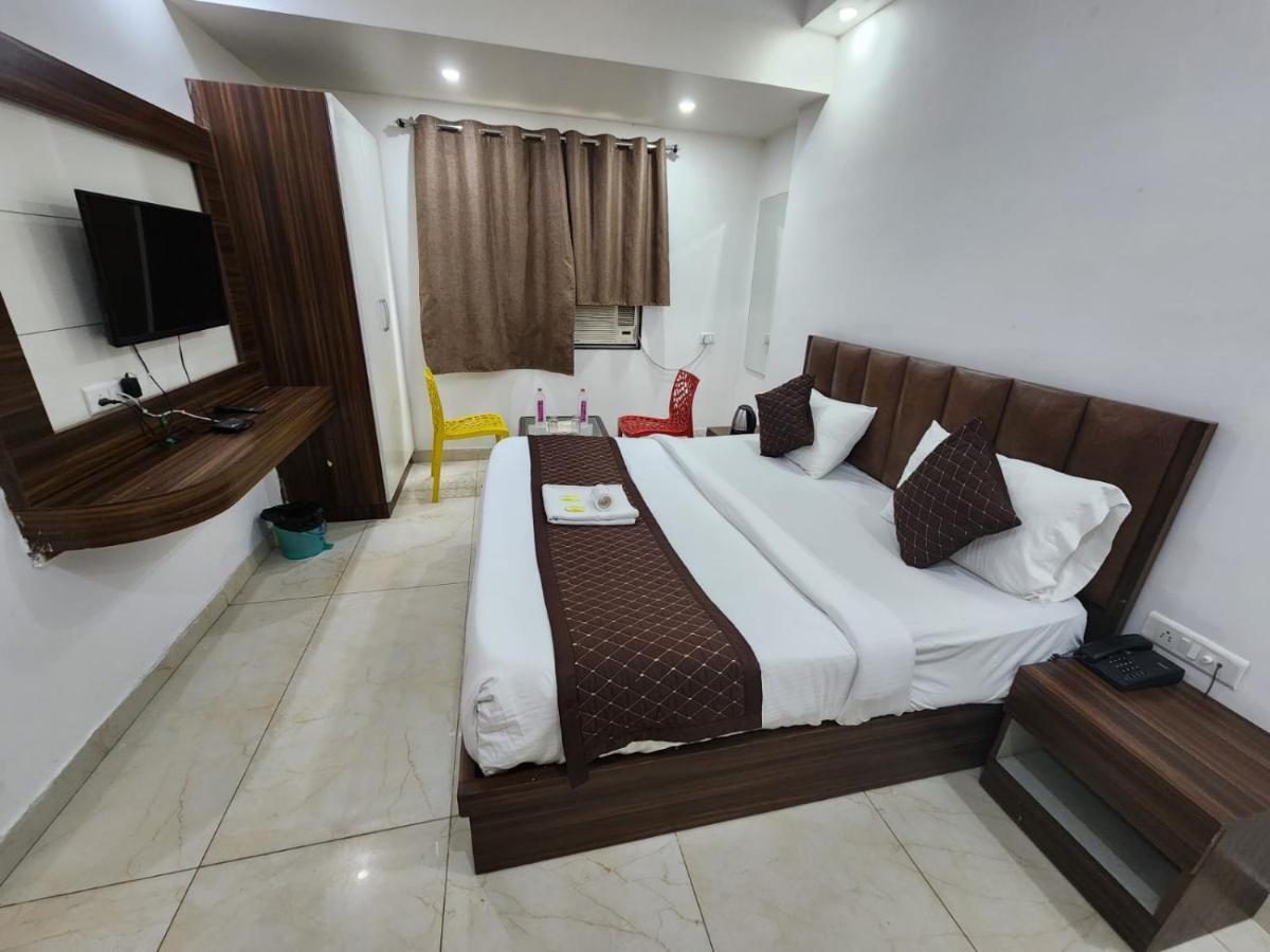 Airport Hotel Ivy With Free Airport Transfr Νέο Δελχί Εξωτερικό φωτογραφία