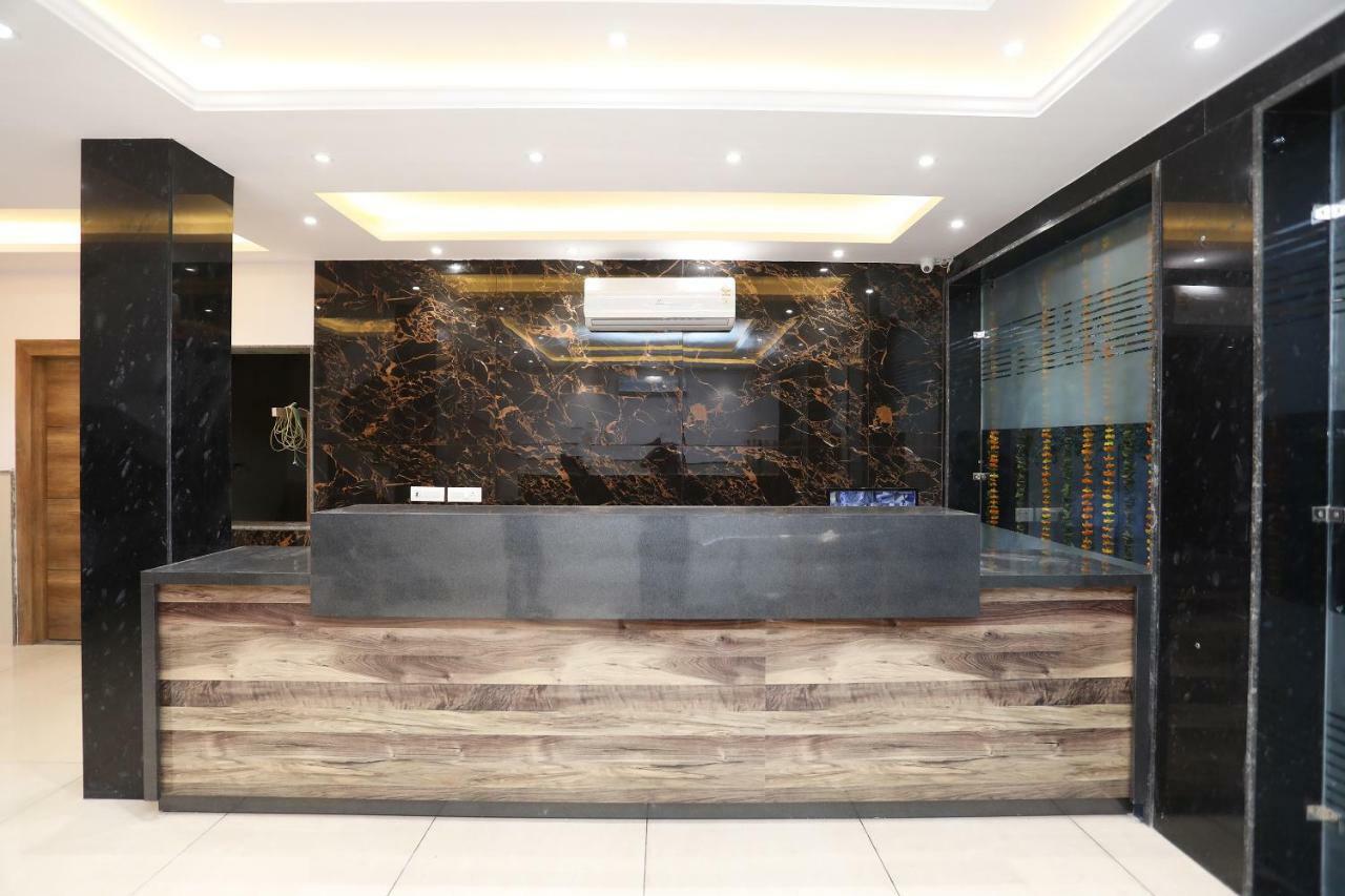 Airport Hotel Ivy With Free Airport Transfr Νέο Δελχί Εξωτερικό φωτογραφία