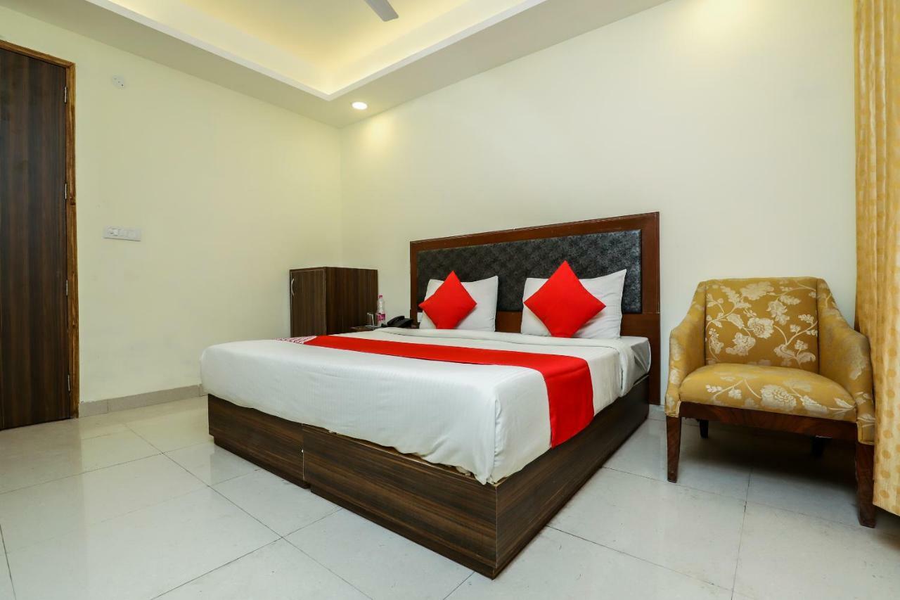 Airport Hotel Ivy With Free Airport Transfr Νέο Δελχί Εξωτερικό φωτογραφία